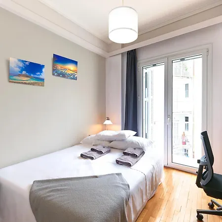 Pagrati With Park View Balcony - Opp Pangrati Grove Διαμέρισμα