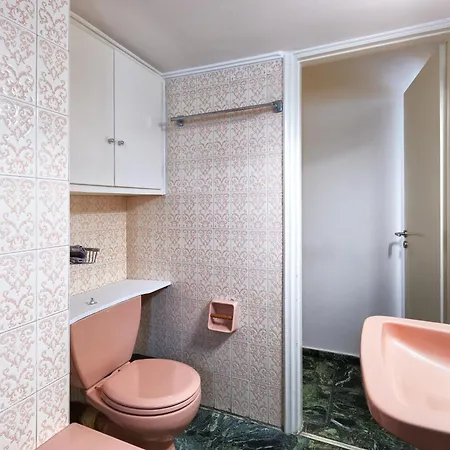 Pagrati With Park View Balcony - Opp Pangrati Grove Διαμέρισμα